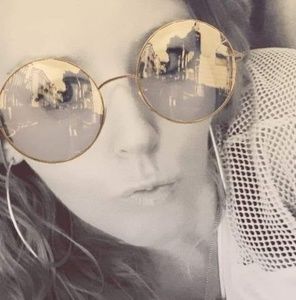 Meet your Posher, Mandy